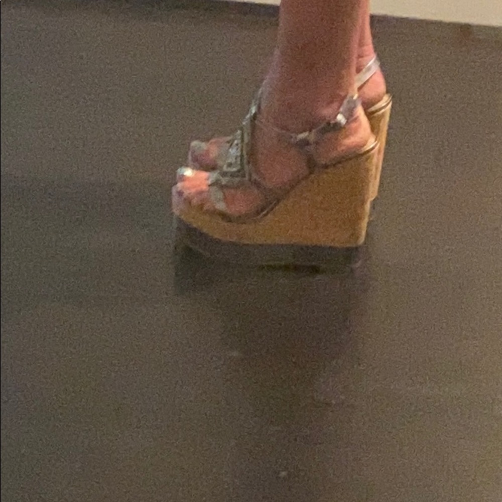 Wedge - Picture 3 of 5